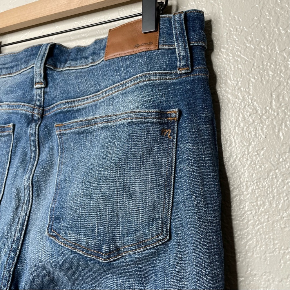 Madewell 9" Mid-Rise Skinny Jeans in York Wash: Rip and Repair Edition Denim - Picture 8 of 13